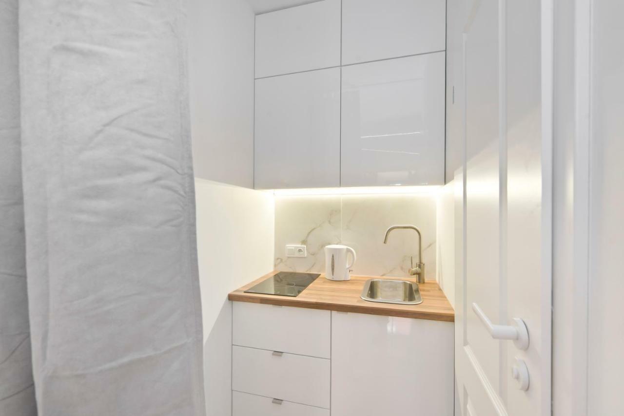 Yourapart Chmielna Park Exclusive Z Wanna Wolnostojaca Lub Jacuzzi Gdansk Room photo